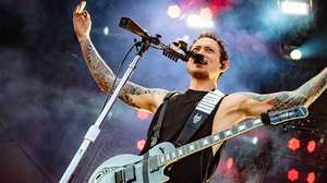 Twitch dá mais dinheiro do que o Trivium, diz cantor da banda